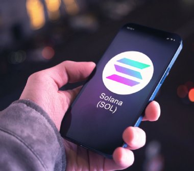 Decentralized wallets suggested after Solana hack