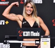 Female-UFC-fighter-to-be-paid-in-Bitcoin