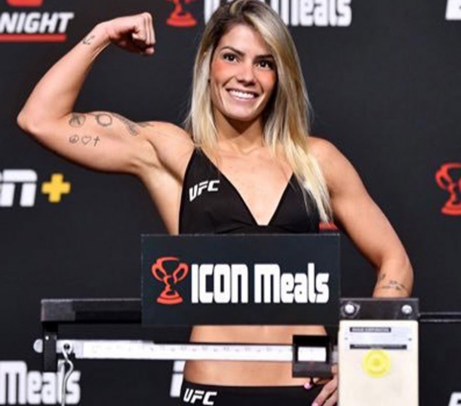 Female UFC fighter to be paid in Bitcoin